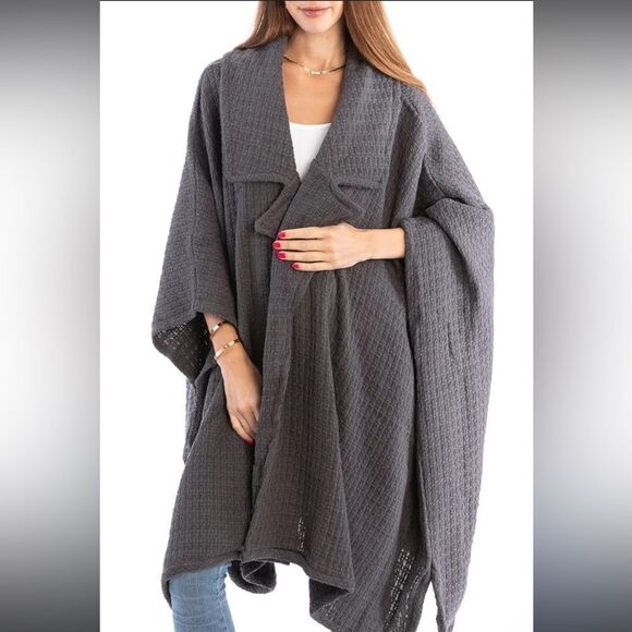 SAACHI Waffle Knit Topper Cape Scarf Cardigan Wrap in Dark Gray Cotton One Size - Picture 1 of 12